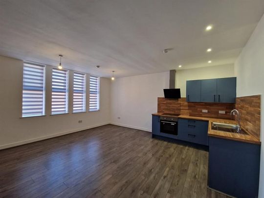 2 bedroom flat to rent - Photo 1