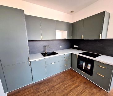 Location Appartement 3 pièces 67m² LES SABLES D OLONNE 85100 - Photo 2