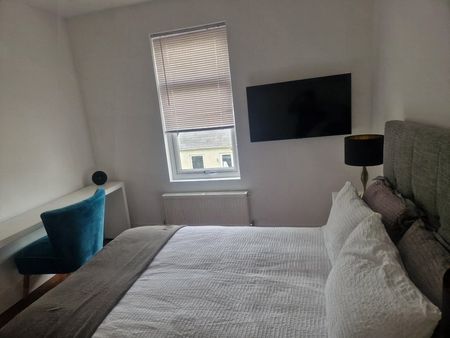 Room in a Shared House, Ilford, IG3 - Photo 3