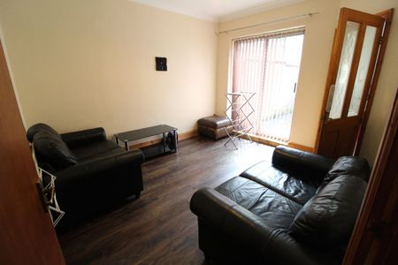 Fylde Road, PRESTON, Lancashire PR2 2NH - Photo 2