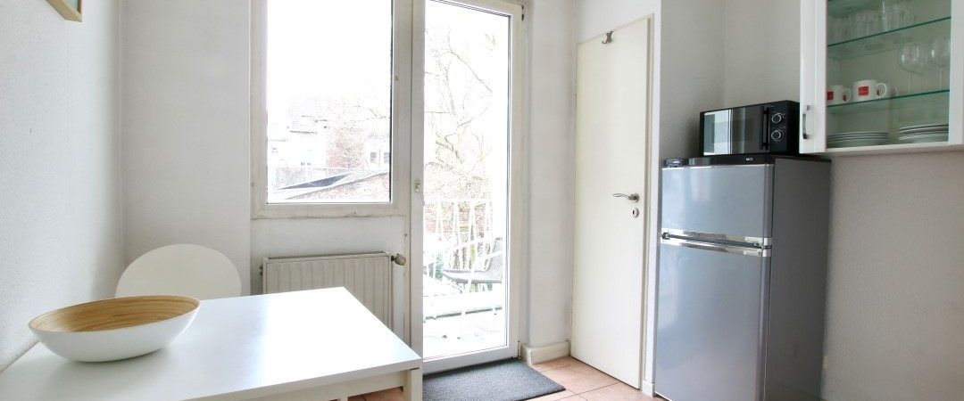 Perfekt Wohnen in Köln-Ehrenfeld: Möbliertes Apartment mit Balkon - Foto 1