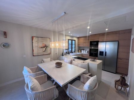 Charming townhouse in beautiful community in Santa Ponsa - Photo 4