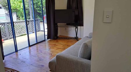 3bdrm Fully Furnished House Mid Term Rental - Photo 4