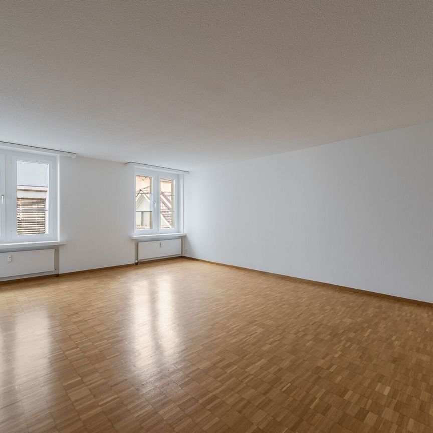 City apartment right on the Limmatquai - Photo 1