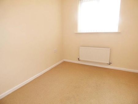 2 bedroom ground floor flat to rent - Photo 4