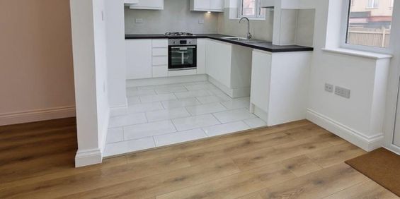 Room in a Shared House, Randall Avenue, NW2 - Photo 3