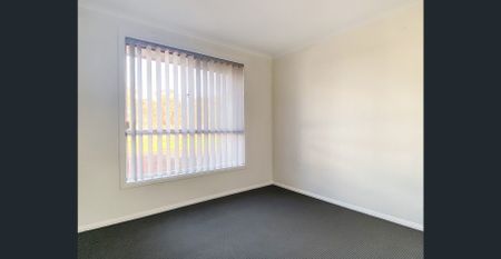 LOCATION, LOCATION, LOCATION! - Photo 4