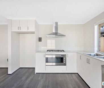 Modern Co-Living Home in Prime Byford Location - Private Room from ... - Photo 5