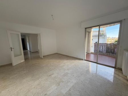Location Appartement 3 pièces 71m² NICE 06000 - Photo 3