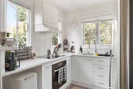 Neat & Sweet in North Toowoomba - Photo 4