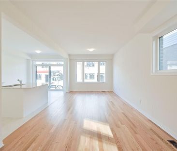 For Lease - 377 Provident Way, Hamilton, Ontario - Photo 4