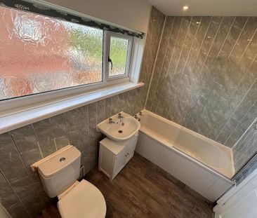 3 bedroom terraced house to rent - Photo 6