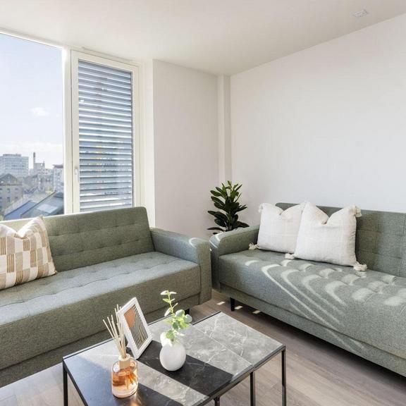 1 bedroom in a flat share to rent - Photo 1