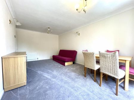 1 Bedroom Flat To Let - Photo 5