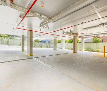 Nearly-New Premier Furnished Studios in Heart of Epping - Photo 3