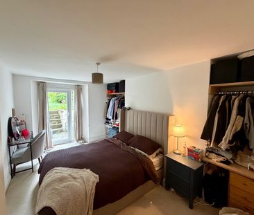 2 Bed Flat, Cotham Brow, BS6 - Photo 5