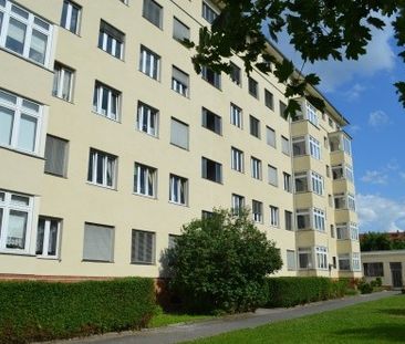 Teilsanierte Wohnung im beliebten Süden Leipzigs ! - Photo 1