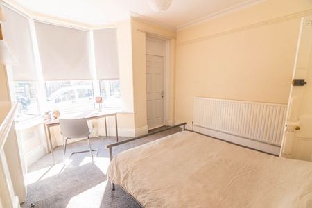 3 bedroom house share to rent - Photo 4