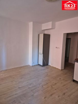 Pronájem bytu 2+kk 69 m², Úzká 372, Cheb - Photo 1