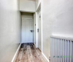 3 BEDROOM House - End Terrace - Photo 2