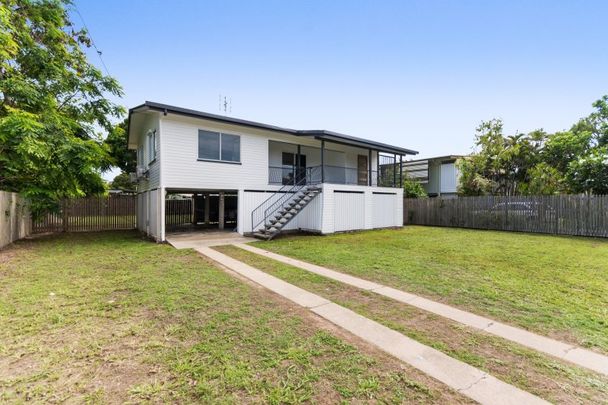 16 Hibiscus Street CRANBROOK - Photo 1