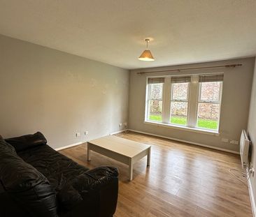 2 Bed Flat, Tytler Gardens, EH8 - Photo 2