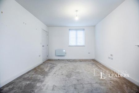 4 bedroom detached house to rent - Photo 3