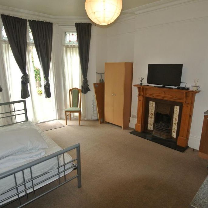 Studio to rent - Photo 1