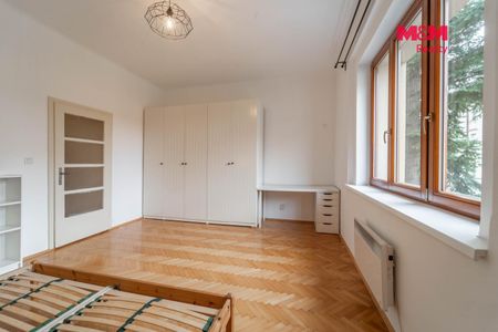 Pronájem bytu 1+1 40 m² - Fotografie 2