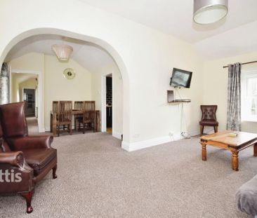 3 bedroom maisonette to rent - Photo 2
