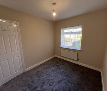Oaklands Avenue, Northowram, Halifax, West Yorkshire, HX3 - Photo 6