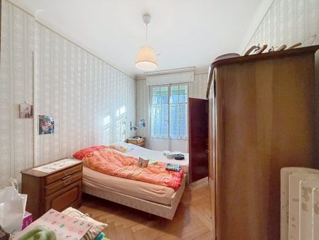 Bel appartement de 4 pièces au 1er étage, avec conciergerie de l’immeuble. - Foto 3