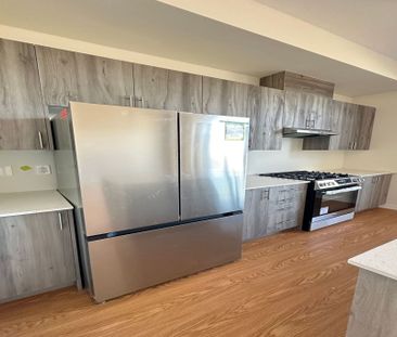 For Lease - 33 Millman Lane, Richmond Hill, Ontario - Photo 6