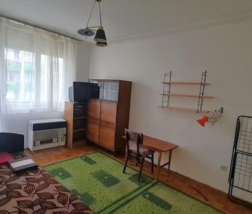 Kiadó átlagos állapotú lakás - Debrecen - Fotó 3