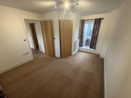 3 bedroom terraced house to rent - Photo 3