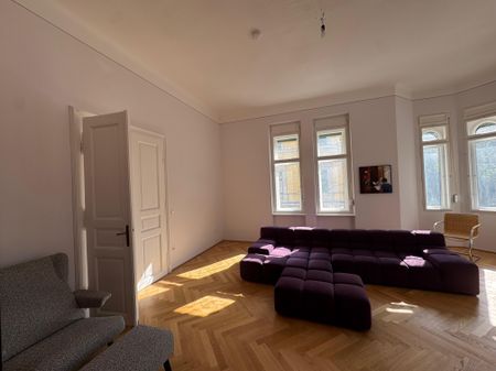Wohnen mit Charm! Sanierter Altbau in Top-Lage - Photo 2