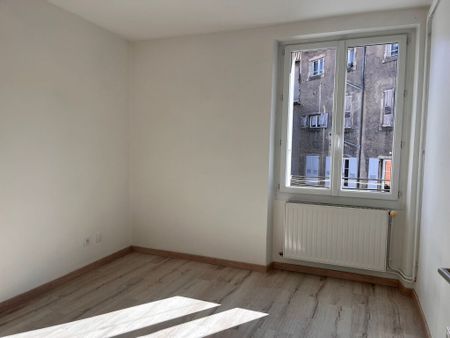 Location Appartement 3 pièces 59m² LE PUY EN VELAY 43000 - Photo 3