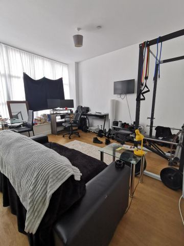 1 bedroom flat to rent - Photo 5