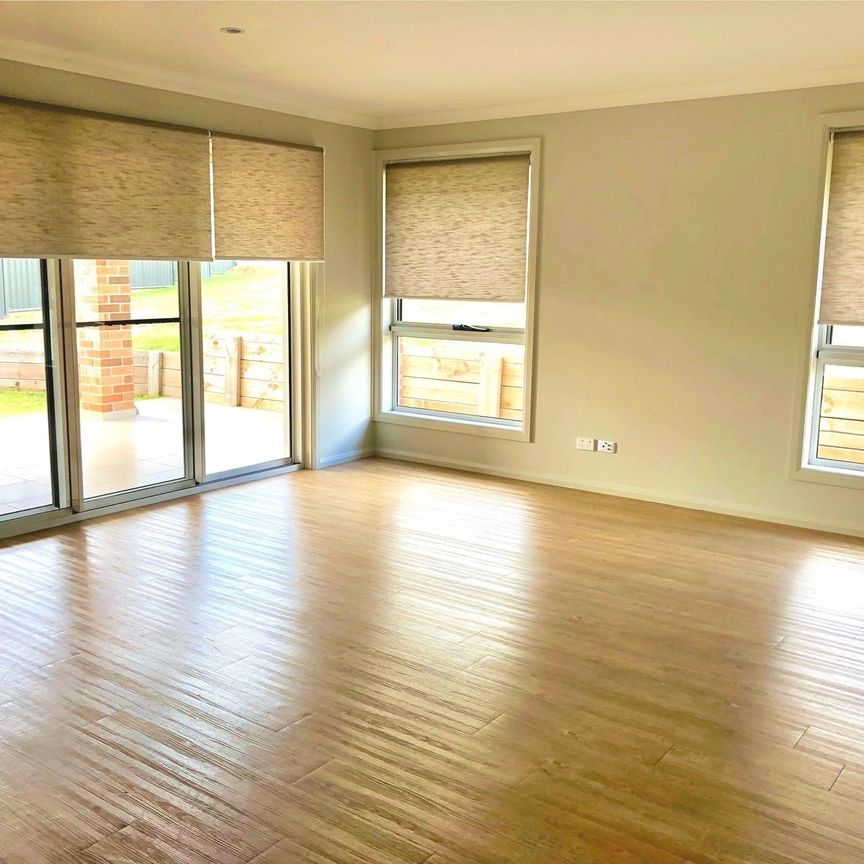 Superb Quality Home in Quiet Location - Photo 1