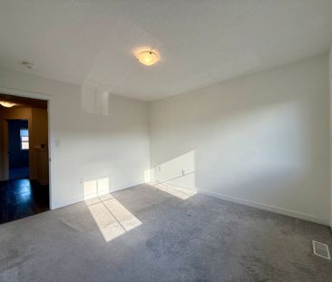 For Lease - 6 Bradshaw Drive, Hamilton, Ontario - Photo 4