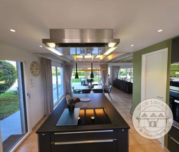 Location Maison 6 pièces 160m² CHENS SUR LEMAN 74140 - Photo 1