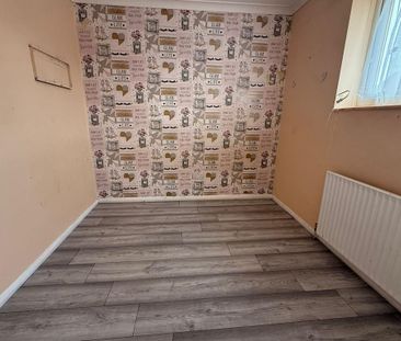 3 bedroom detached house to rent - Photo 5