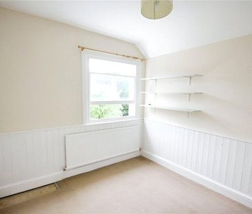 4 bedroom detached house to rent - Photo 3