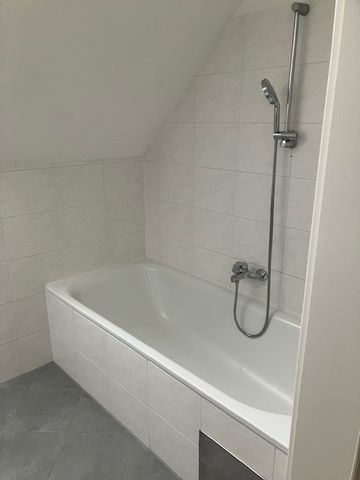 Ruhig gelegen und sofort vormerkbar: 3-Zimmer-Wohnung in Semriach - Photo 3