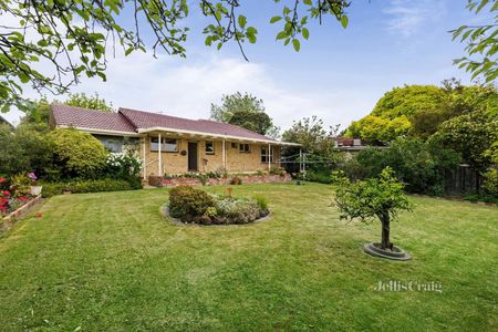 11 Wave Avenue, Mount Waverley - Photo 5