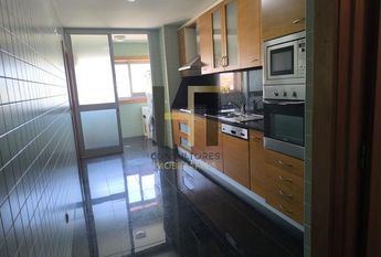 Apartamento T2+1 em Porto