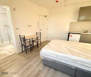 Studio to rent - Photo 2