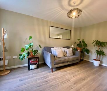 2 bedroom semi-detached house to rent - Photo 1