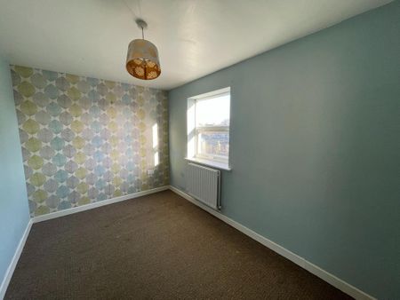 4 bedroom terraced house to rent - Photo 5