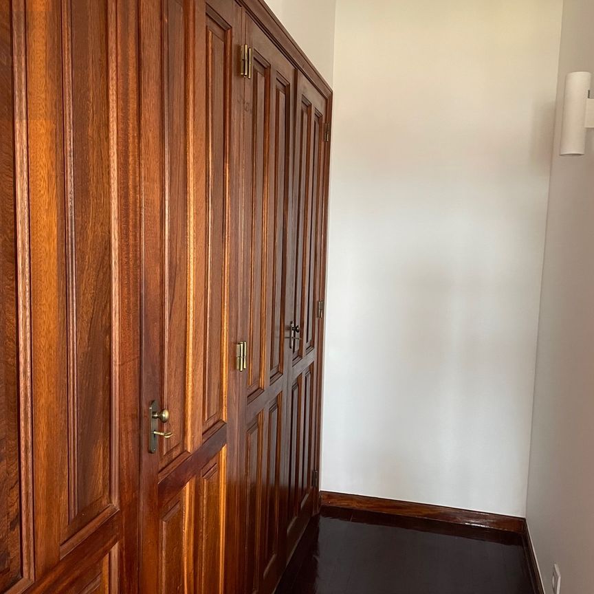 Óptimo T3 Dulpex com vista de mar e garagem box - Photo 1